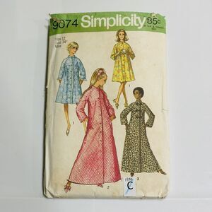 VINTAGE 70s WOMEN'S ROBE SEWING PATTERN SIMPLICITY 9074 SIZE 12 CC